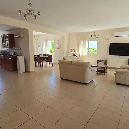 Dafni Malama Villa *