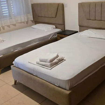 Villa Dafni Malama *