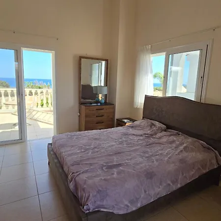 Dafni Malama Villa